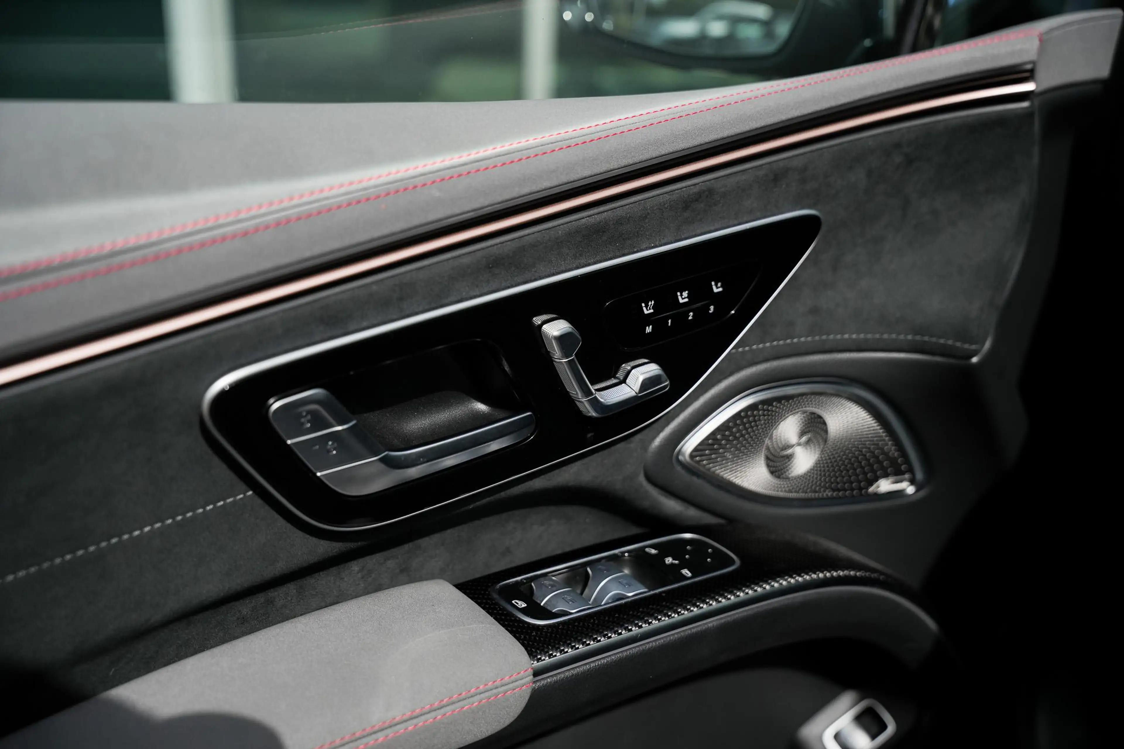 Mercedes-Benz EQS AMG 53 4MATIC+ 108 kWh — photo 24