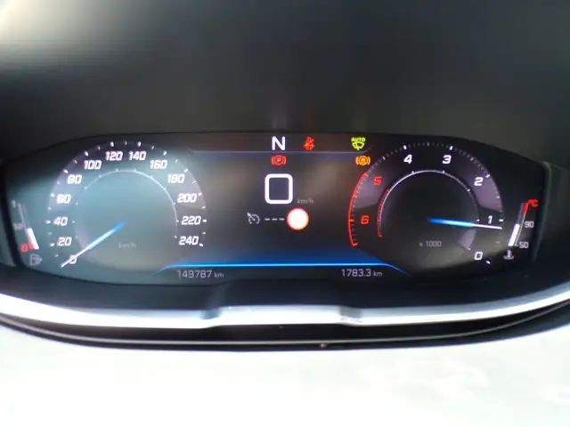 Peugeot 3008 view 17