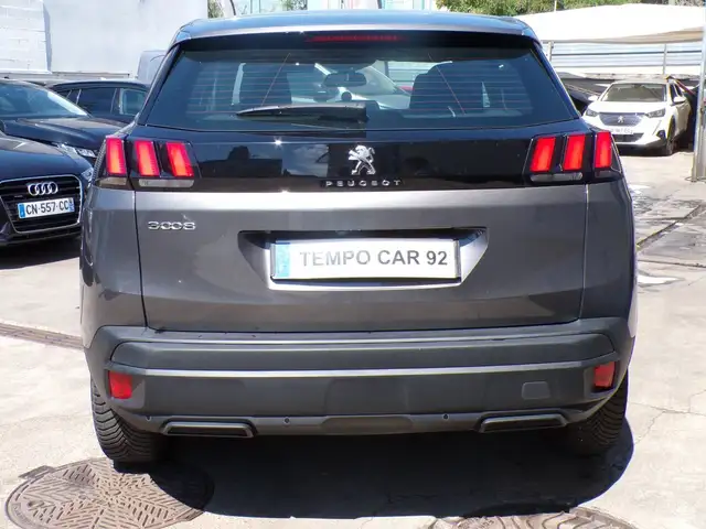 Peugeot 3008 view 5