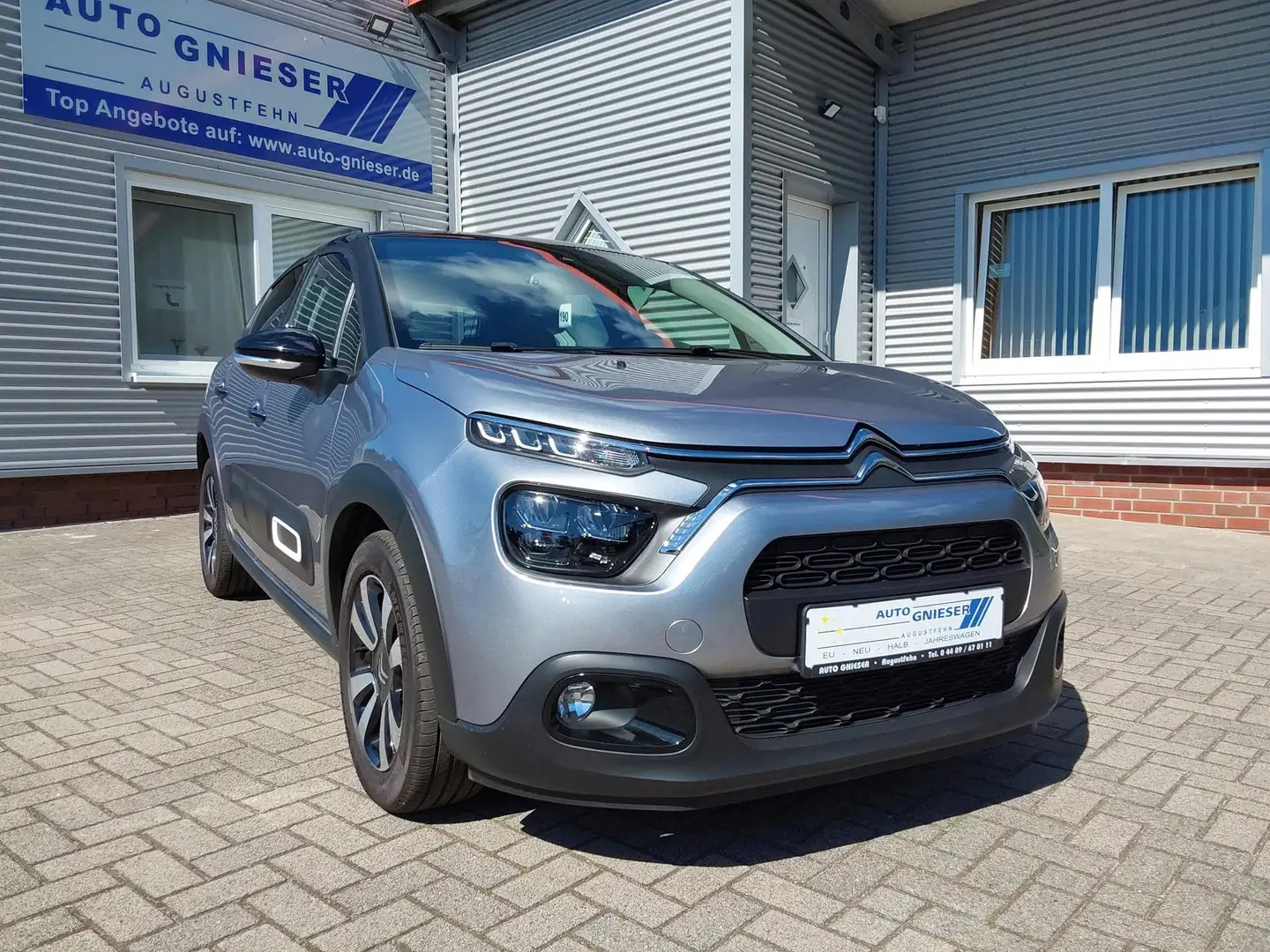 Citroen C3 1.2 PureTech Max APP/SHZ/LED/PDC/KAM/NAV 60 kW ... Silber - 1