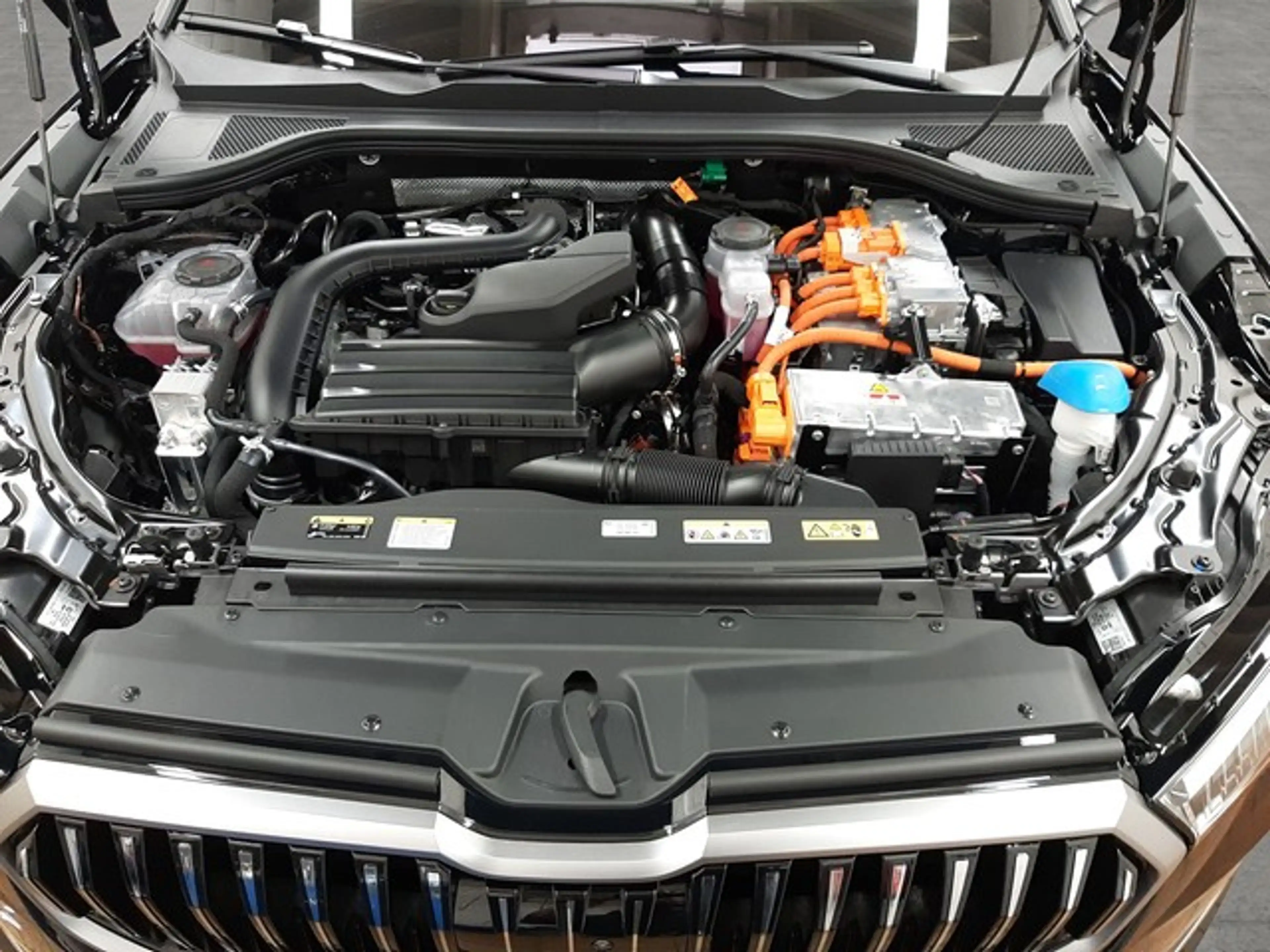 Skoda Superb Combi iV L&K AHK Leder Matrix 360° HeadUp — photo 15