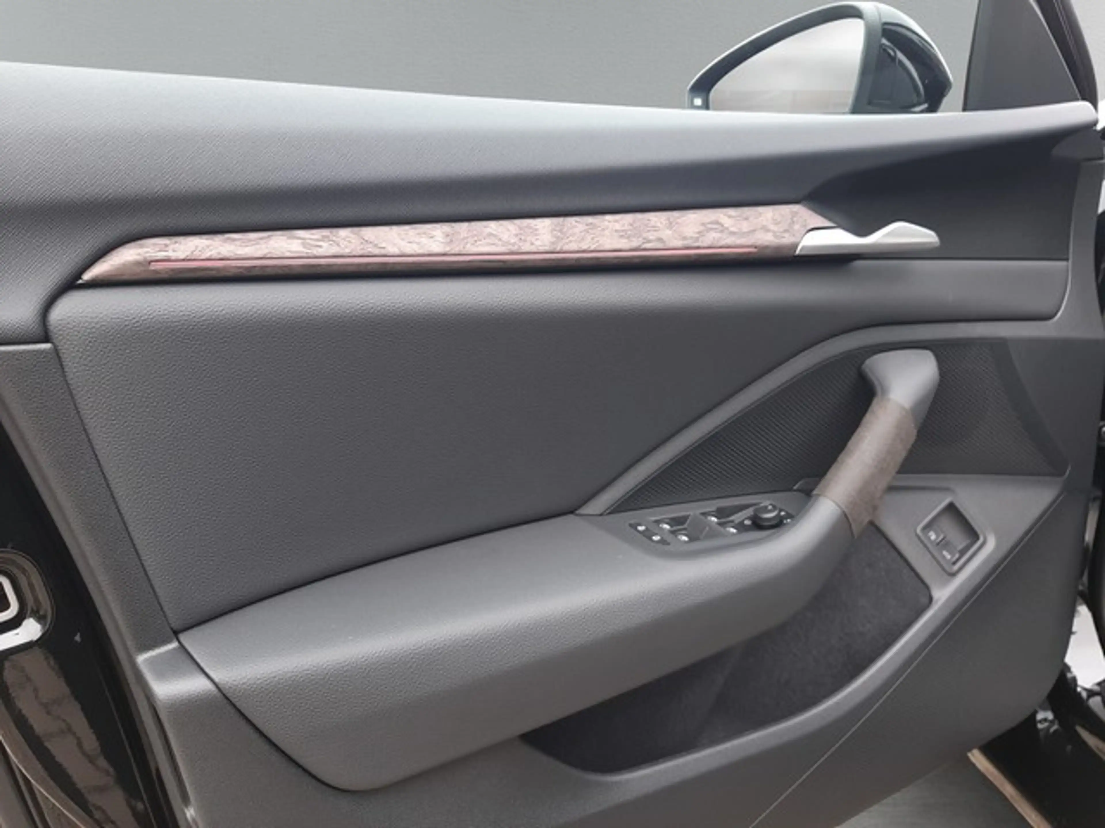 Skoda Superb Combi iV L&K AHK Leder Matrix 360° HeadUp — photo 13