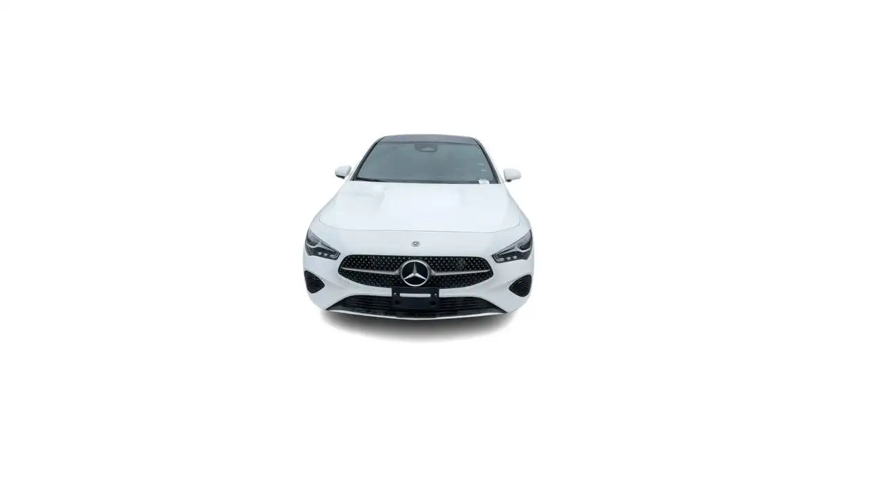 Mercedes-Benz CLA снимка Mercedes-Benz CLA