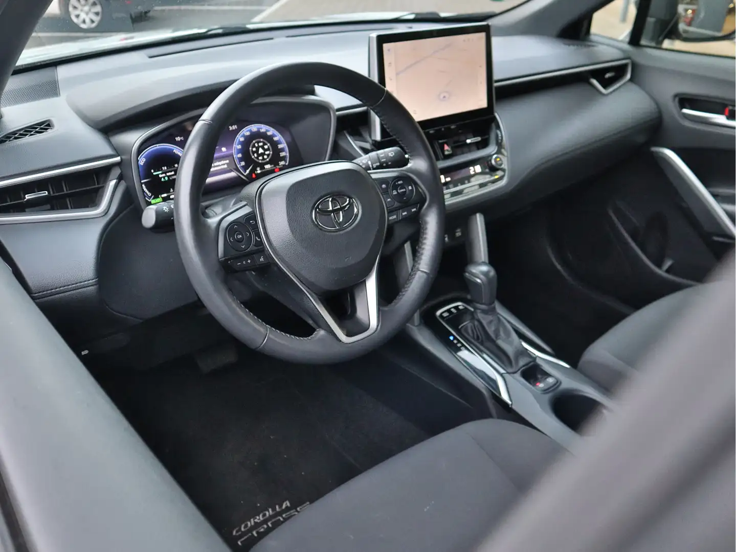 Toyota Corolla Cross 2.0 High Power Hybrid Active 200pk | Navigatie | S Grijs - 2