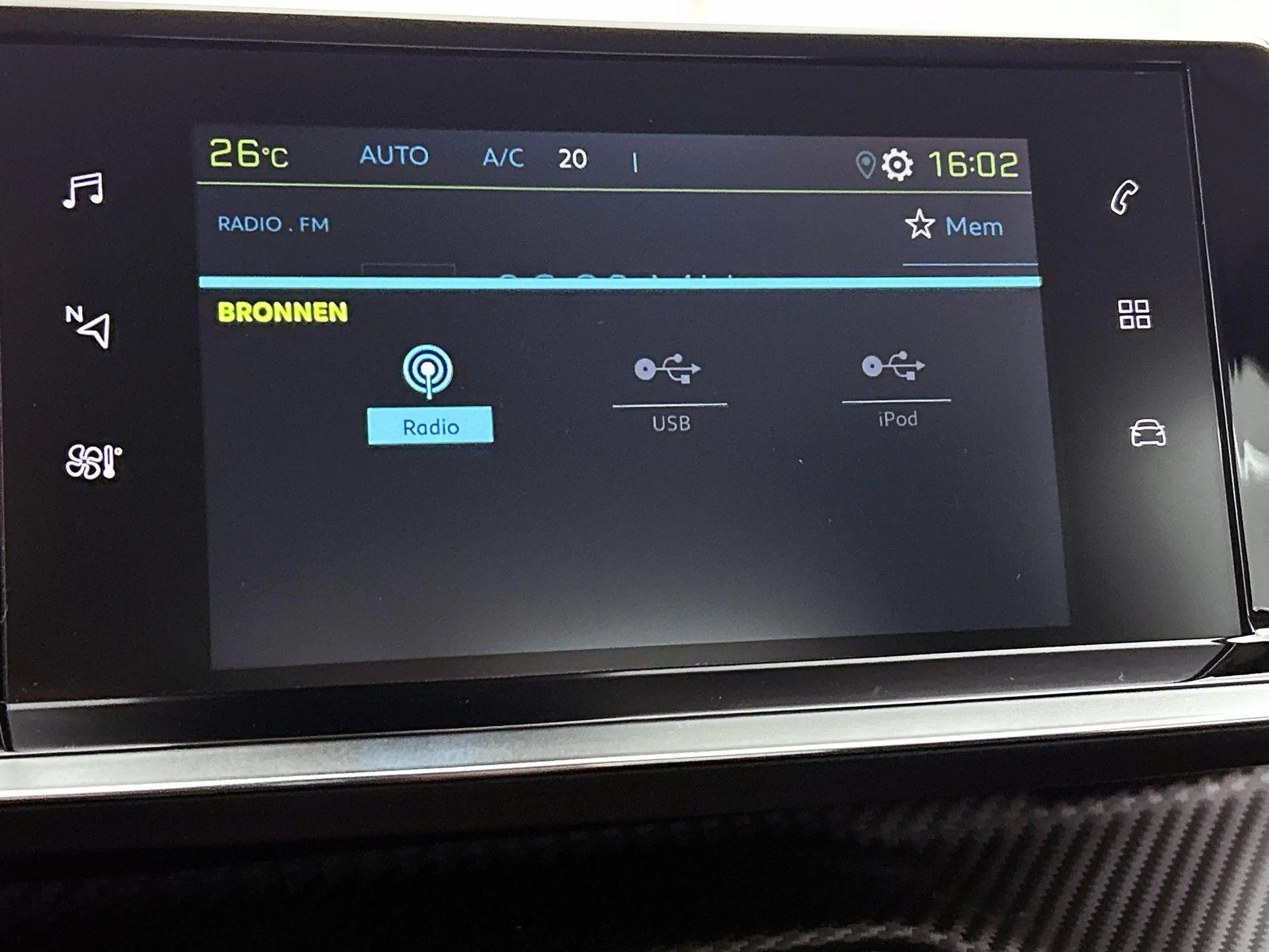 Peugeot e-2008 EV Active 50 kWh | WORDT VERWACHT | APPLE CARPLAY — photo 11