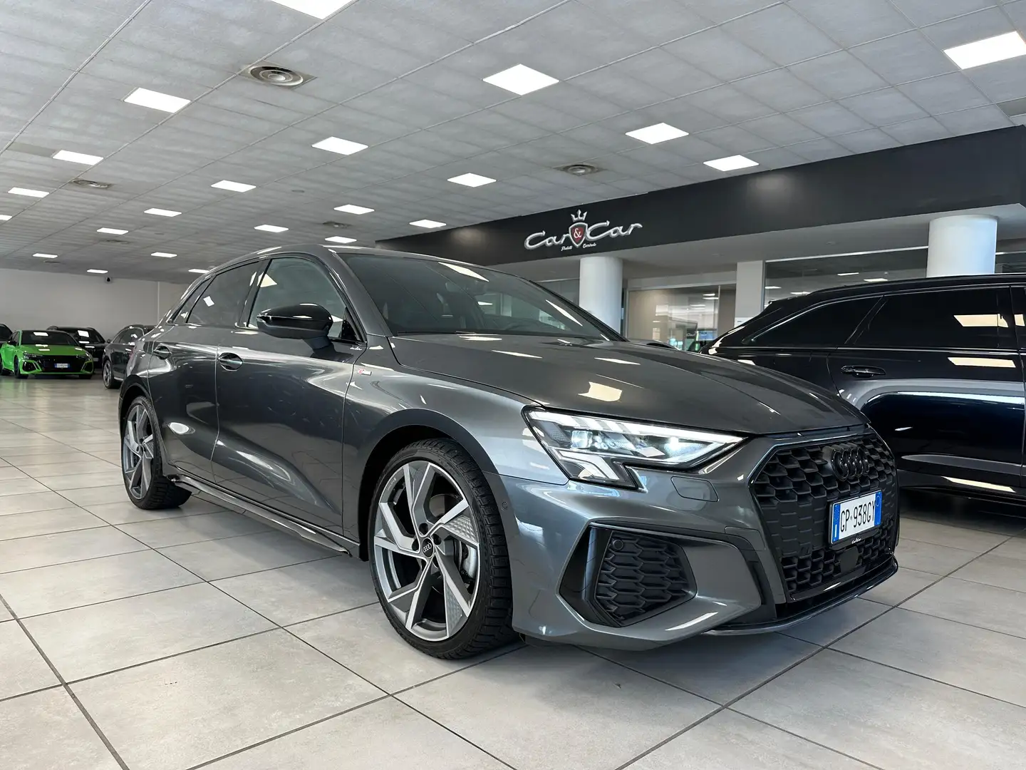 Audi A3 Sportback Identity Black 2.0 tdi S line s-tronic Gris - 1