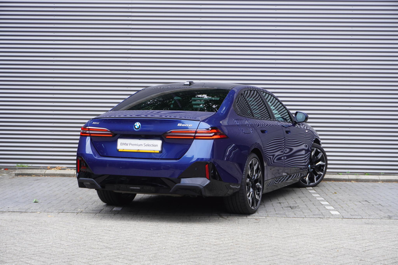 BMW 550 5 serie Sedan 550e xDrive M Sportpakket Pro | Inno — photo 2