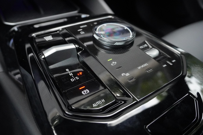 BMW 550 5 serie Sedan 550e xDrive M Sportpakket Pro | Inno — photo 13