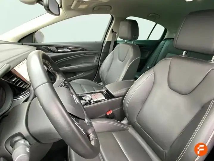 Opel Insignia 2018, foto 11