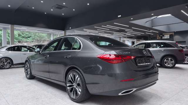 Mercedes-Benz C 200 — photo 8