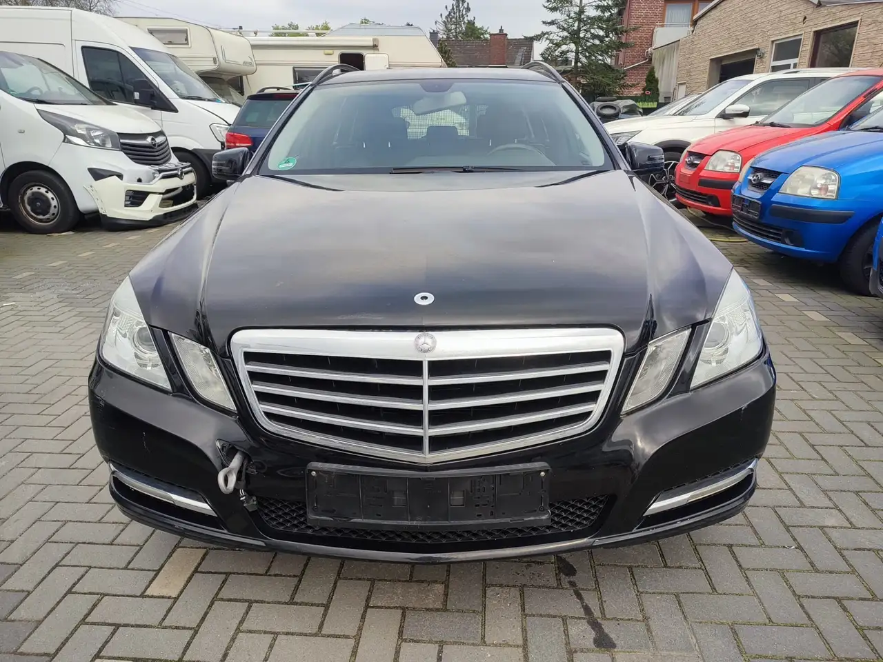 Mercedes-Benz E 200