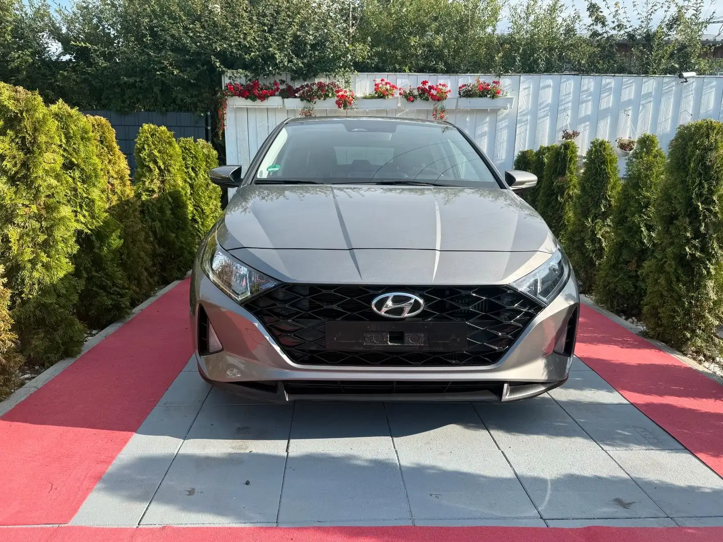 Hyundai i20 Edition 30 Grau - 2