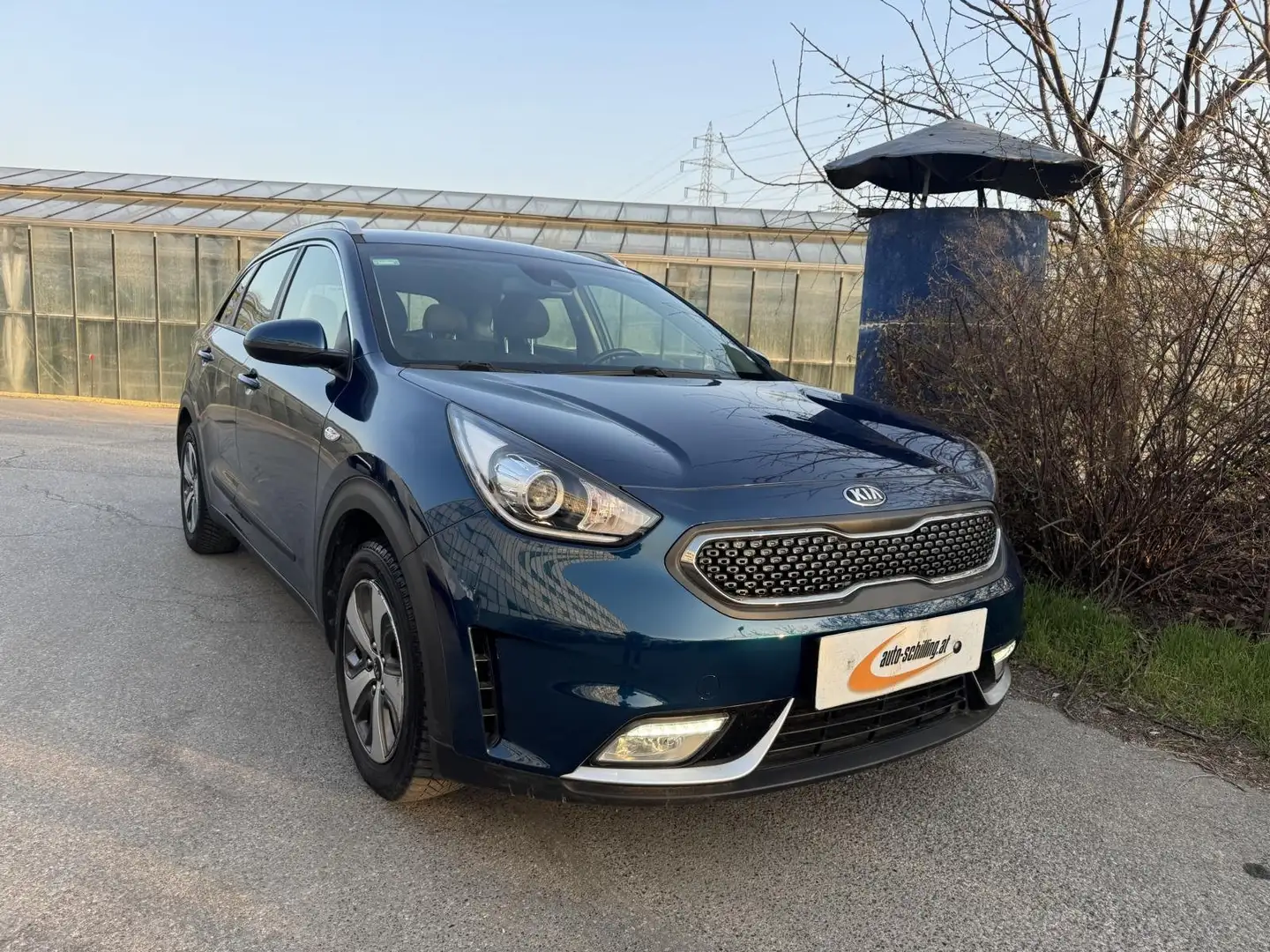 Kia Niro Niro 1,6 GDI Hybrid Silber DCT 4 Zylinder 1.Besitz Blau - 1