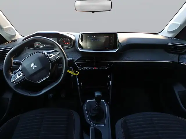 Peugeot 208 view 10