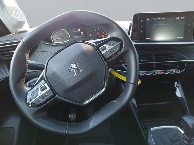 Peugeot 208 view 13