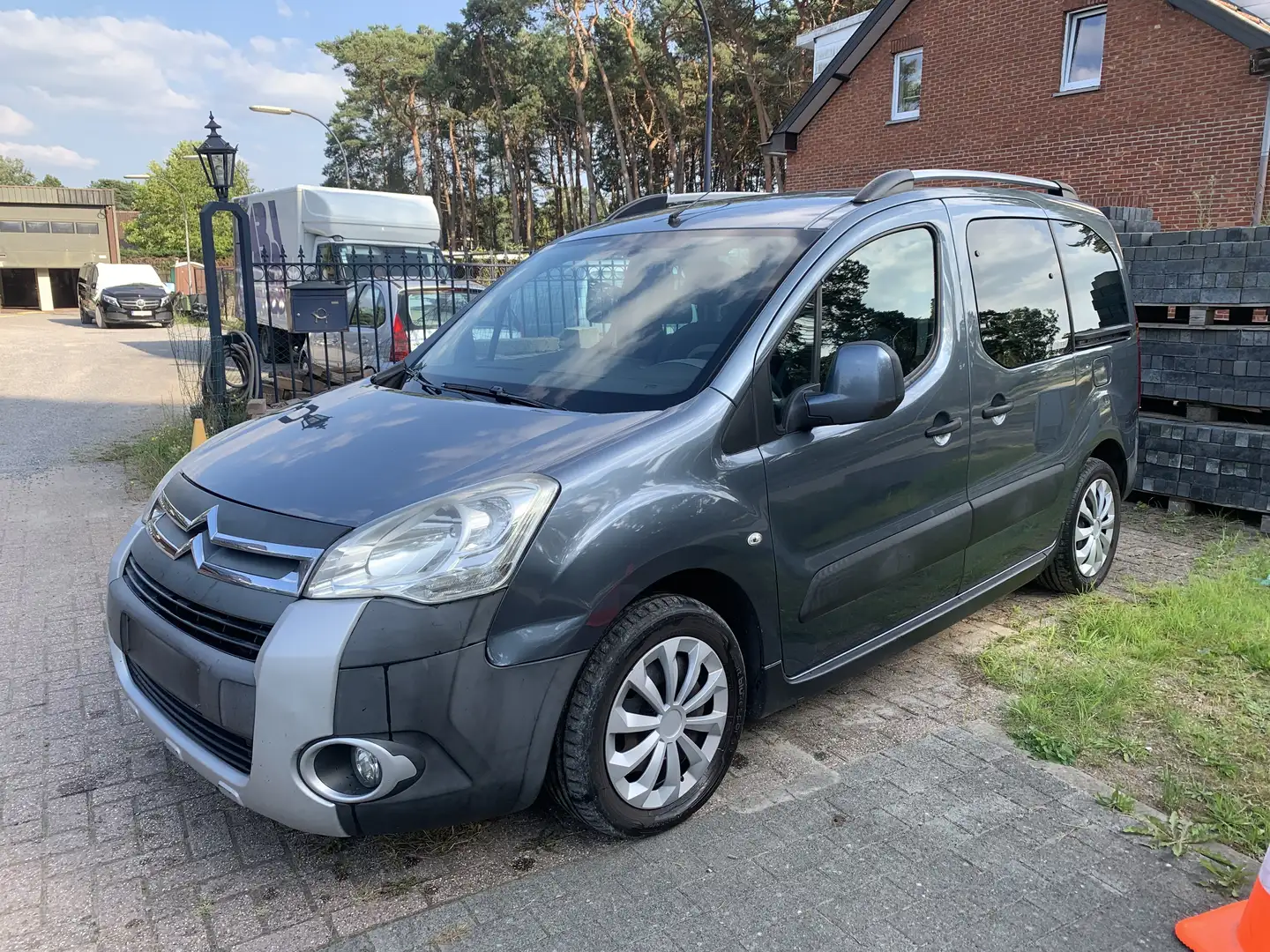 Citroen Berlingo 1.6 HDi 90 FAP XTR - 1
