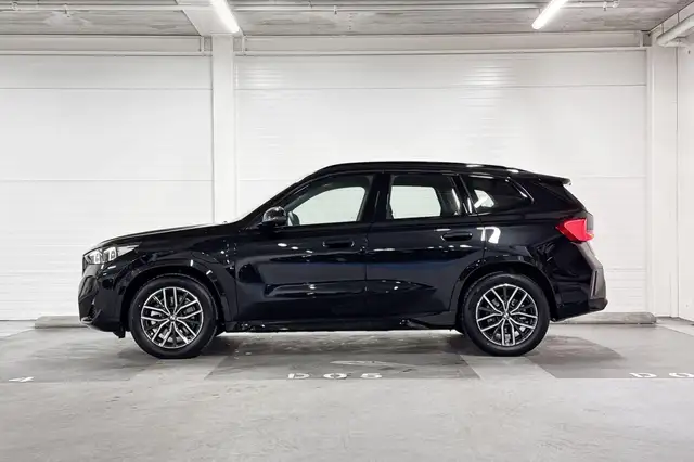 BMW X1 view 2