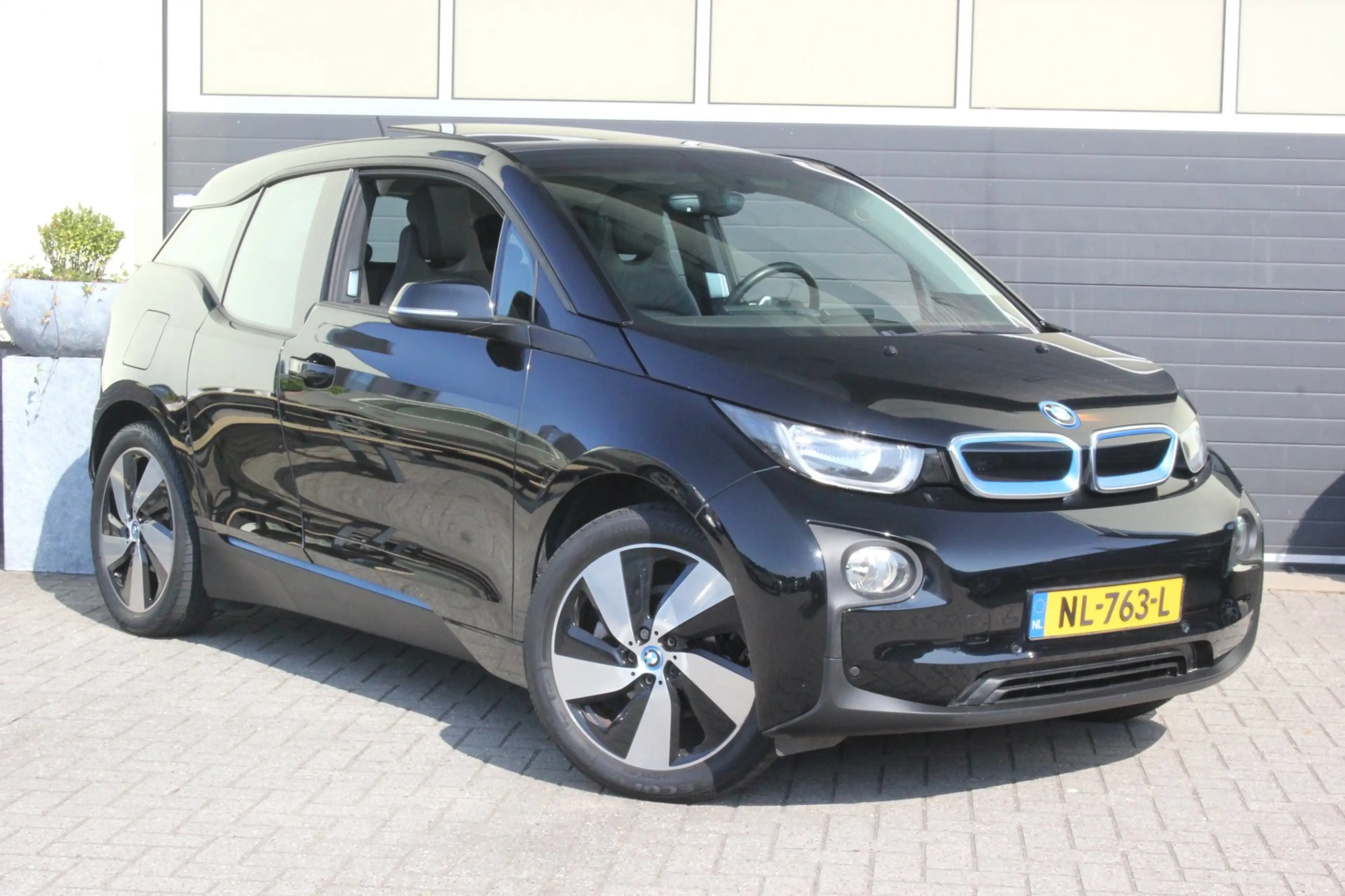 BMW i3 High Voltage Edition 94Ah 33 kWh | Schuifdak | — photo 8