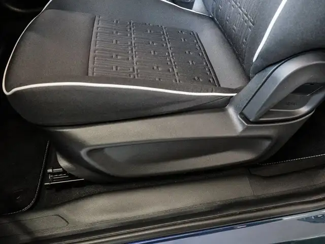 Fiat 500e view 14