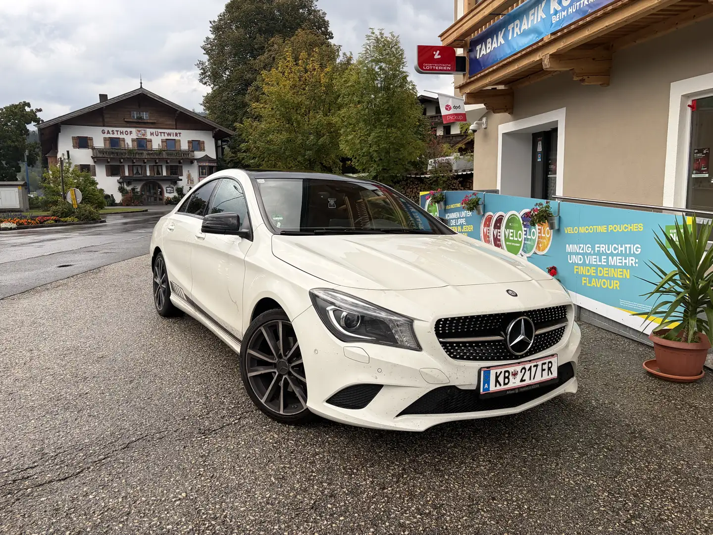 Mercedes-Benz CLA 180 Blue Efficiency Edition - 1