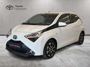 1.0 VVT-i x-play