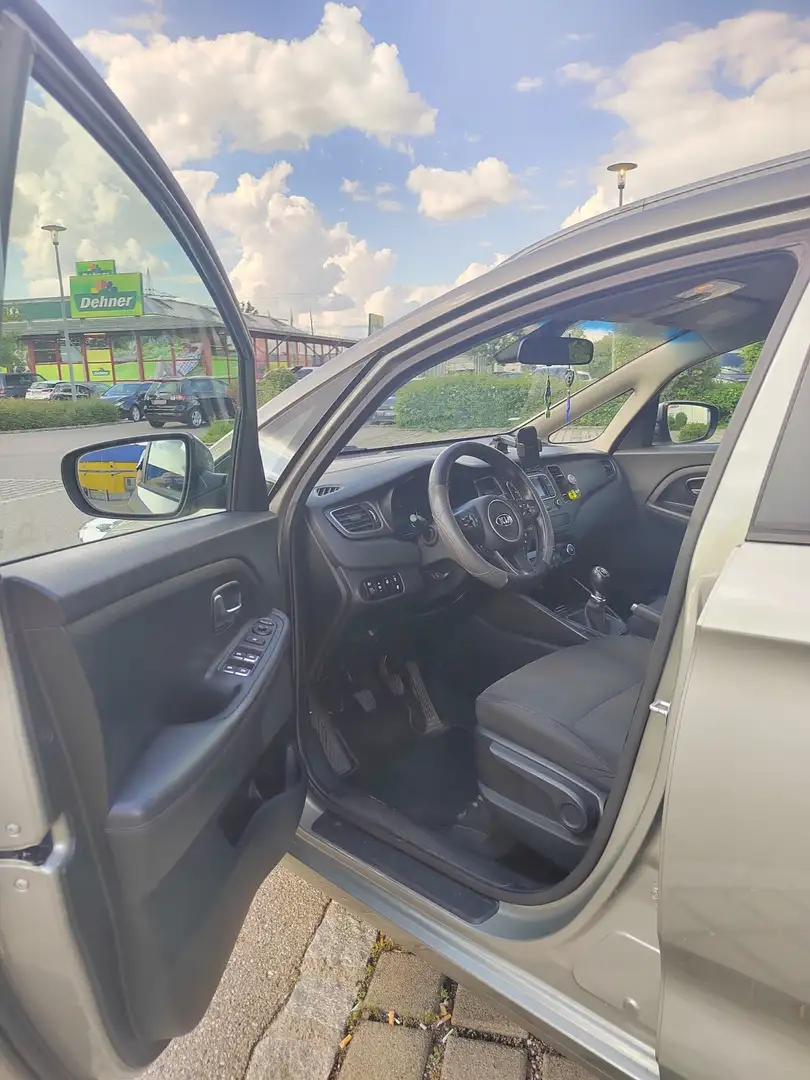 Kia Carens 1.7 CRDi Vision Silber - 2