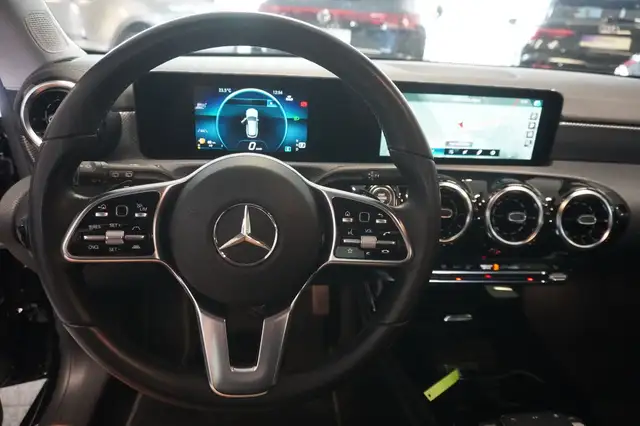 Mercedes-Benz Cla view 12