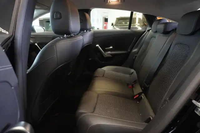 Mercedes-Benz Cla view 9