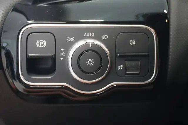 Mercedes-Benz Cla view 15