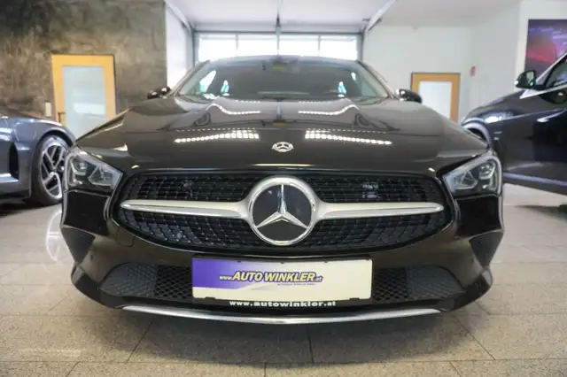 Mercedes-Benz Cla view 2