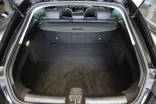 Mercedes-Benz Cla view 10