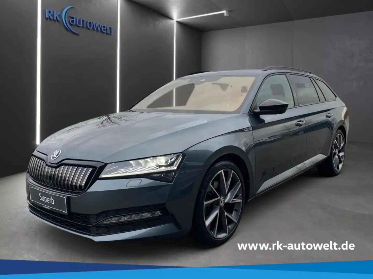 Skoda Superb Combi Sportline iV 1.4 TSI DSG Navi,Kamera,PDC Grau - 1