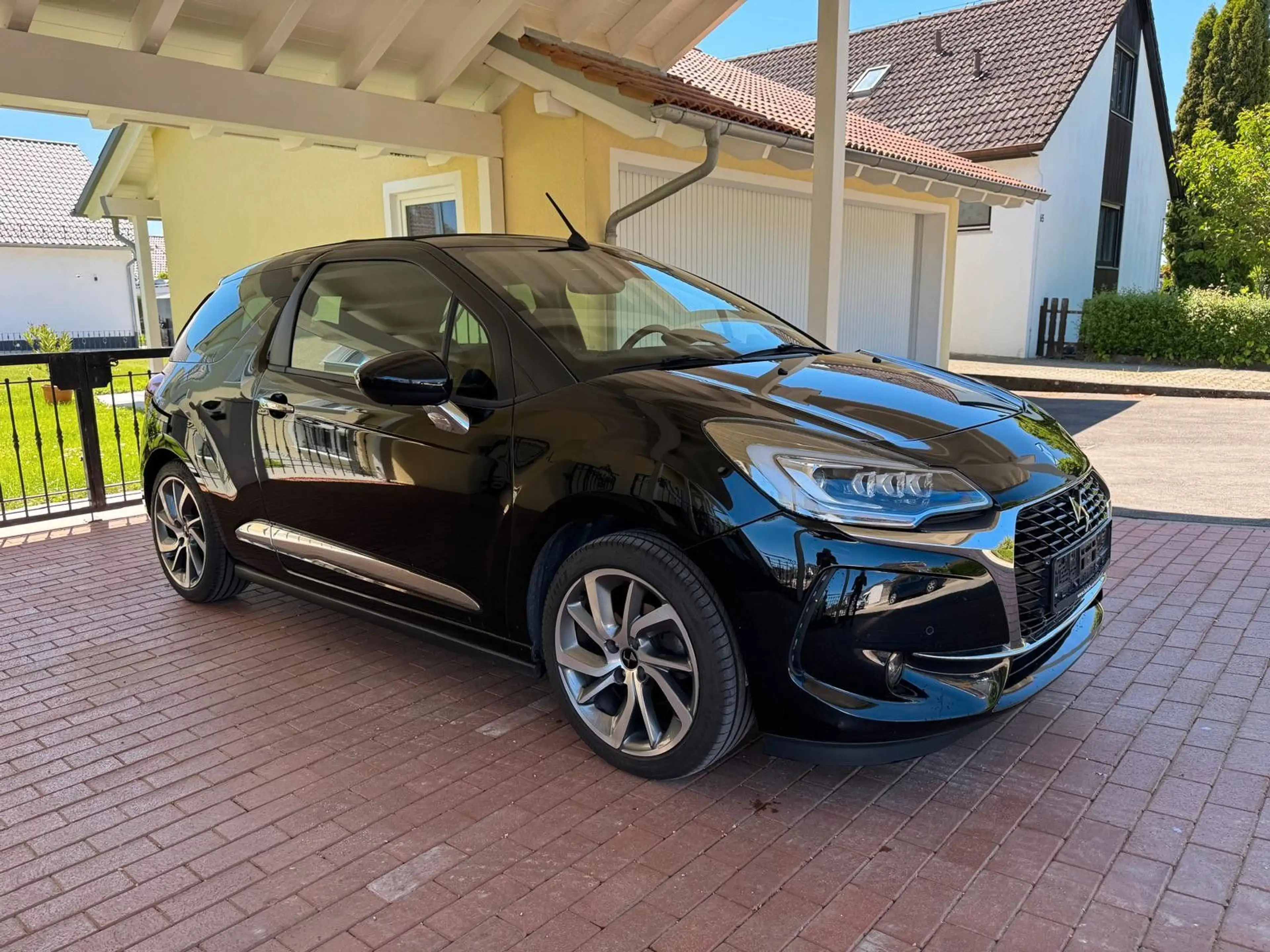 DS Automobiles DS 3 DS 3 Cabrio Sport*TEMPO/SHZ/KLIMA/DAB+* — photo 2