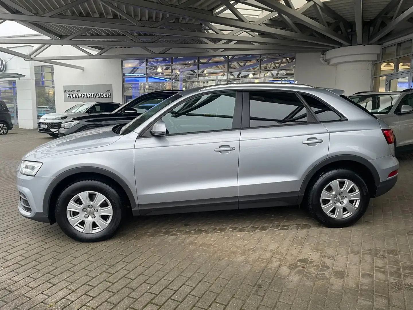 Audi Q3 1.4 TFSI ultra cylinder on demand Silber - 2