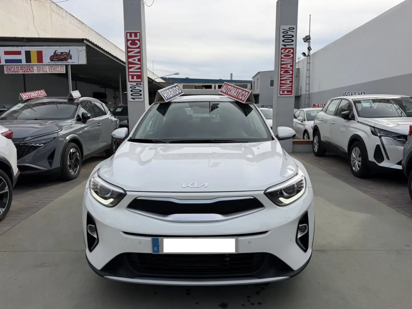 Kia Stonic 1.0 T-GDi MHEV Drive 100 DCT Blanco - 2