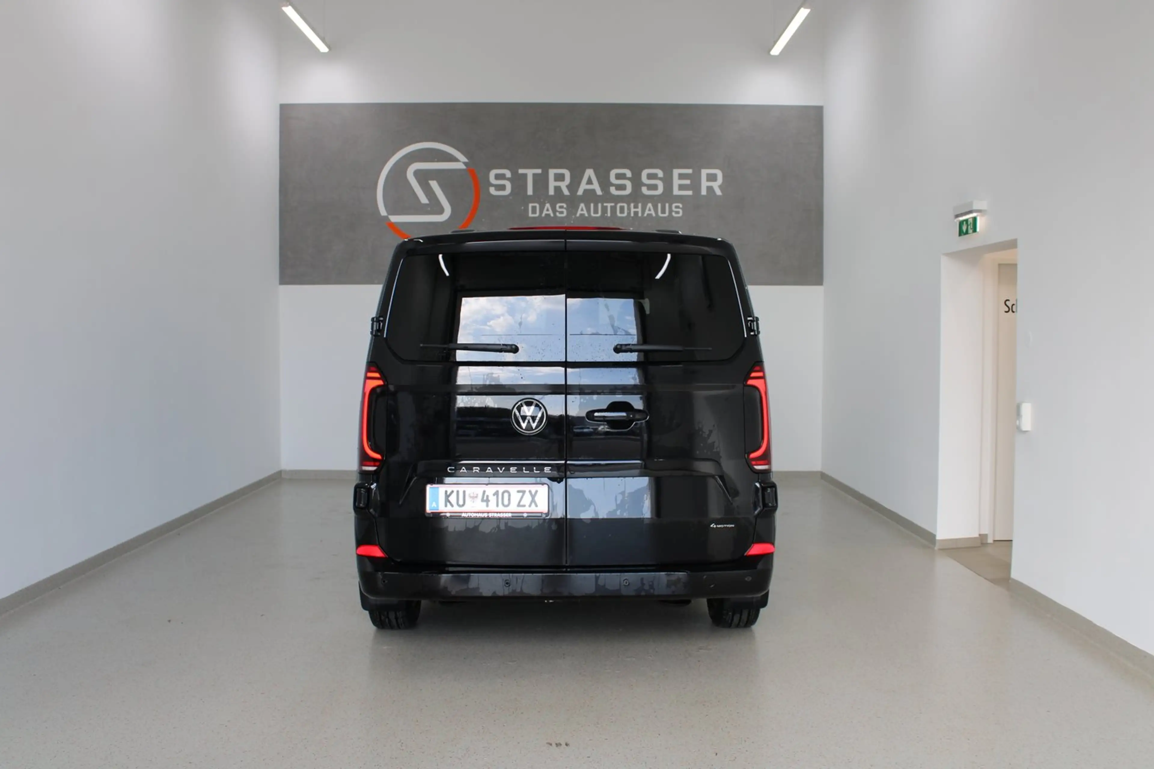 Volkswagen T7 Caravelle VW T7 Caravelle Style LR TDI 4MOTION — photo 3