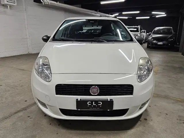 Fiat Grande Punto view 2