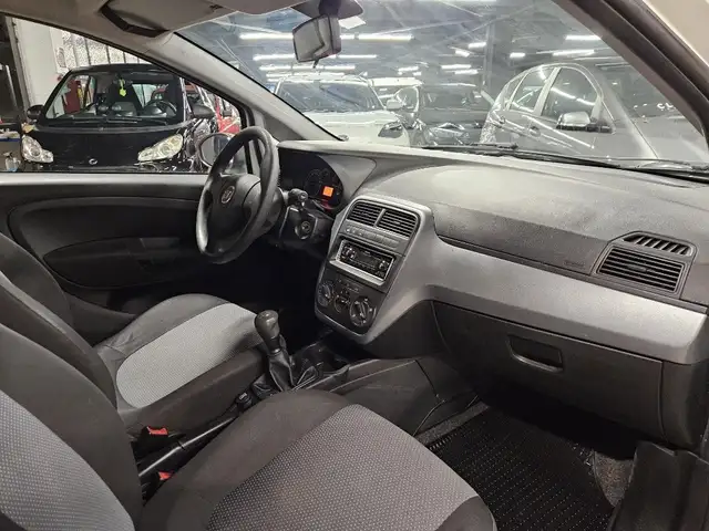 Fiat Grande Punto view 11