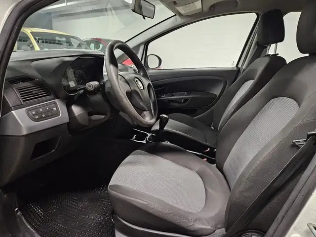 Fiat Grande Punto view 8