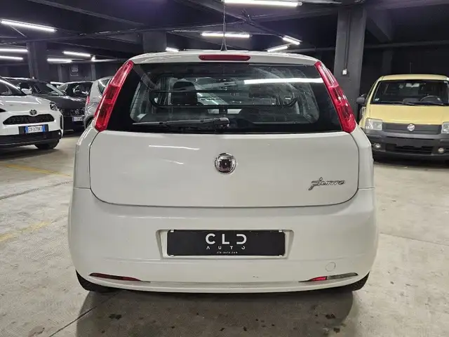 Fiat Grande Punto view 5