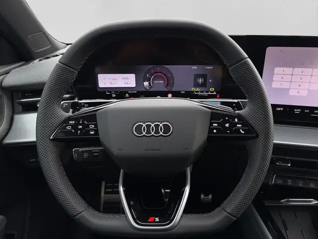 Audi Q3 view 9