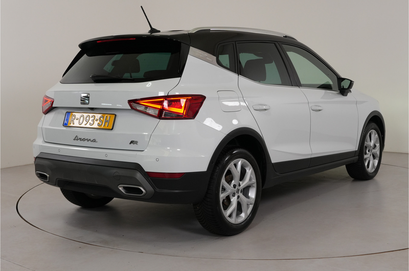 SEAT Arona 1.5 TSI EVO FR Business Intense | Climate | Camera — photo 5