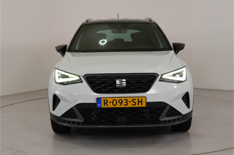 SEAT Arona 1.5 TSI EVO FR Business Intense | Climate | Camera — photo 2