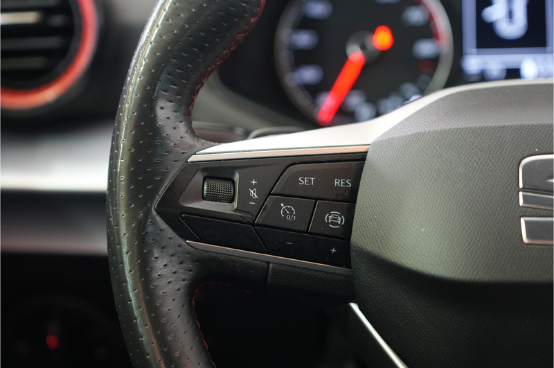 SEAT Arona 1.5 TSI EVO FR Business Intense | Climate | Camera — photo 20