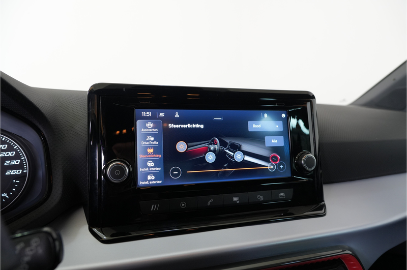 SEAT Arona 1.5 TSI EVO FR Business Intense | Climate | Camera — photo 26
