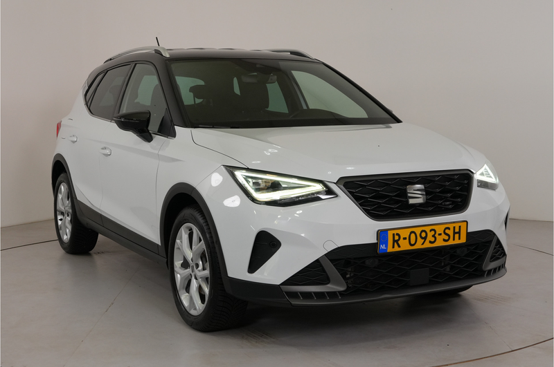 SEAT Arona 1.5 TSI EVO FR Business Intense | Climate | Camera — photo 3