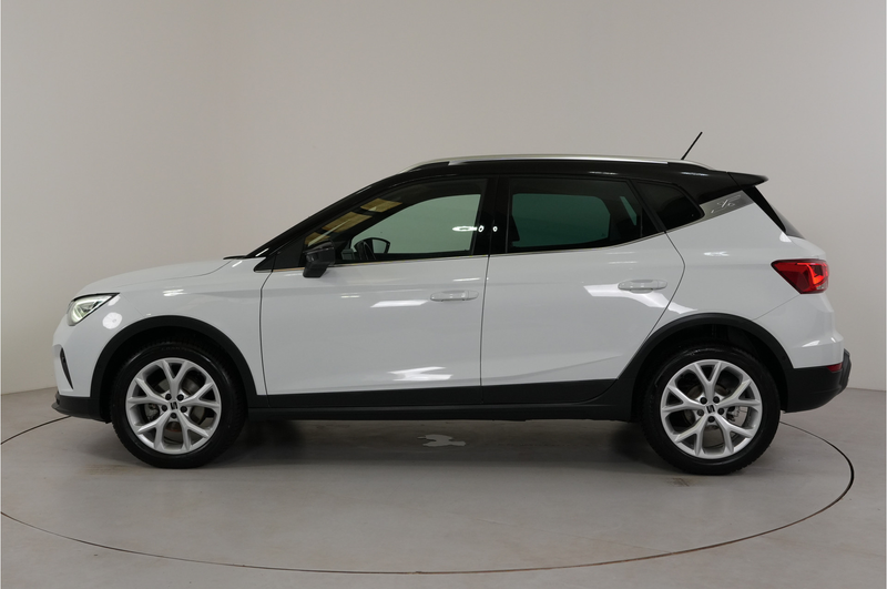 SEAT Arona 1.5 TSI EVO FR Business Intense | Climate | Camera — photo 8
