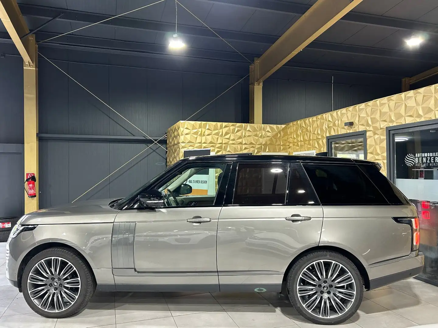 Land Rover Range Rover Vogue 5.0 Autobiography PANO/MASSAGE Beżowy - 1
