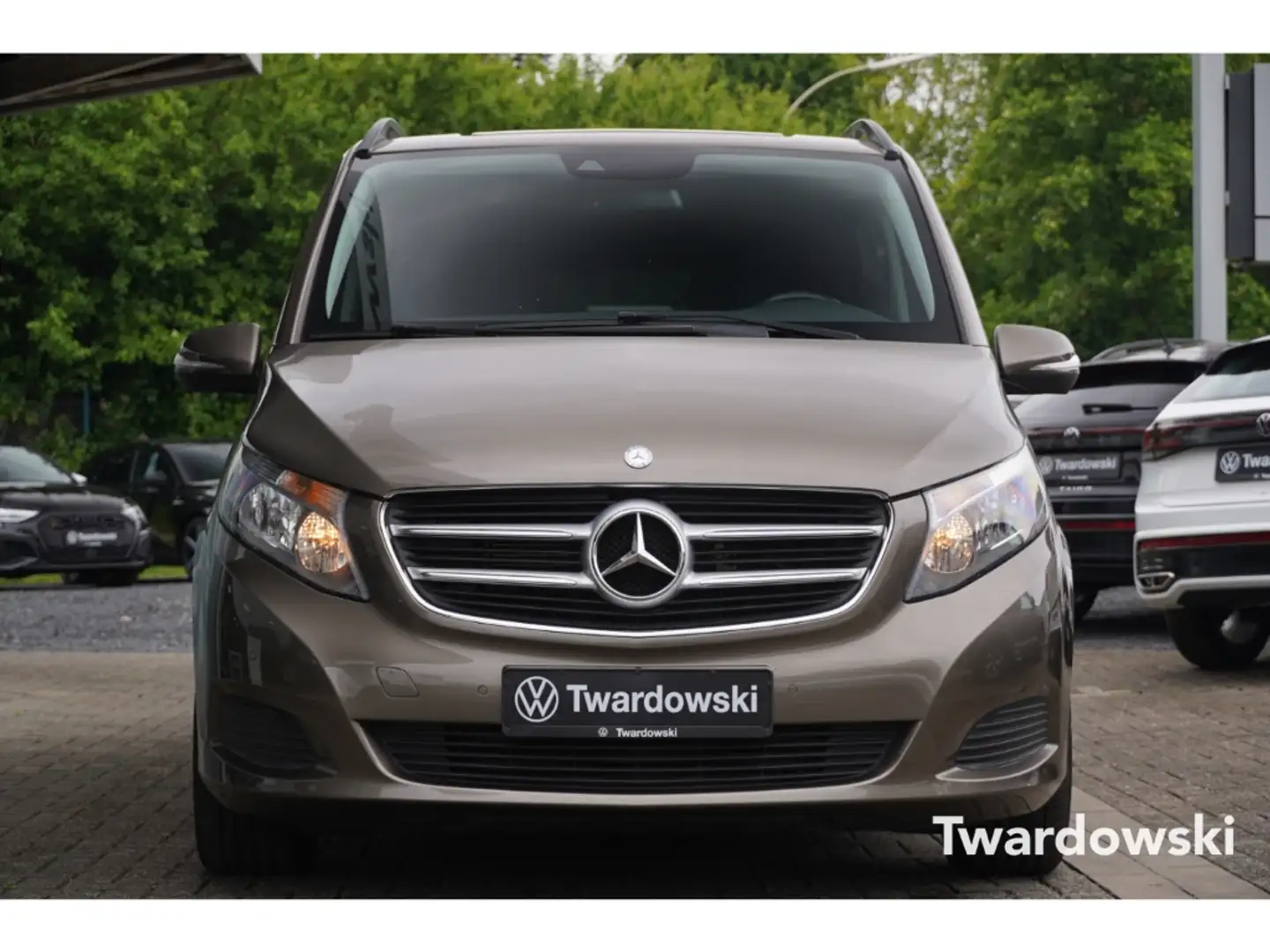 Mercedes-Benz V 220 CDI EDITION 6 Sitzer 2x Schiebe AHK Kamera Grey - 2