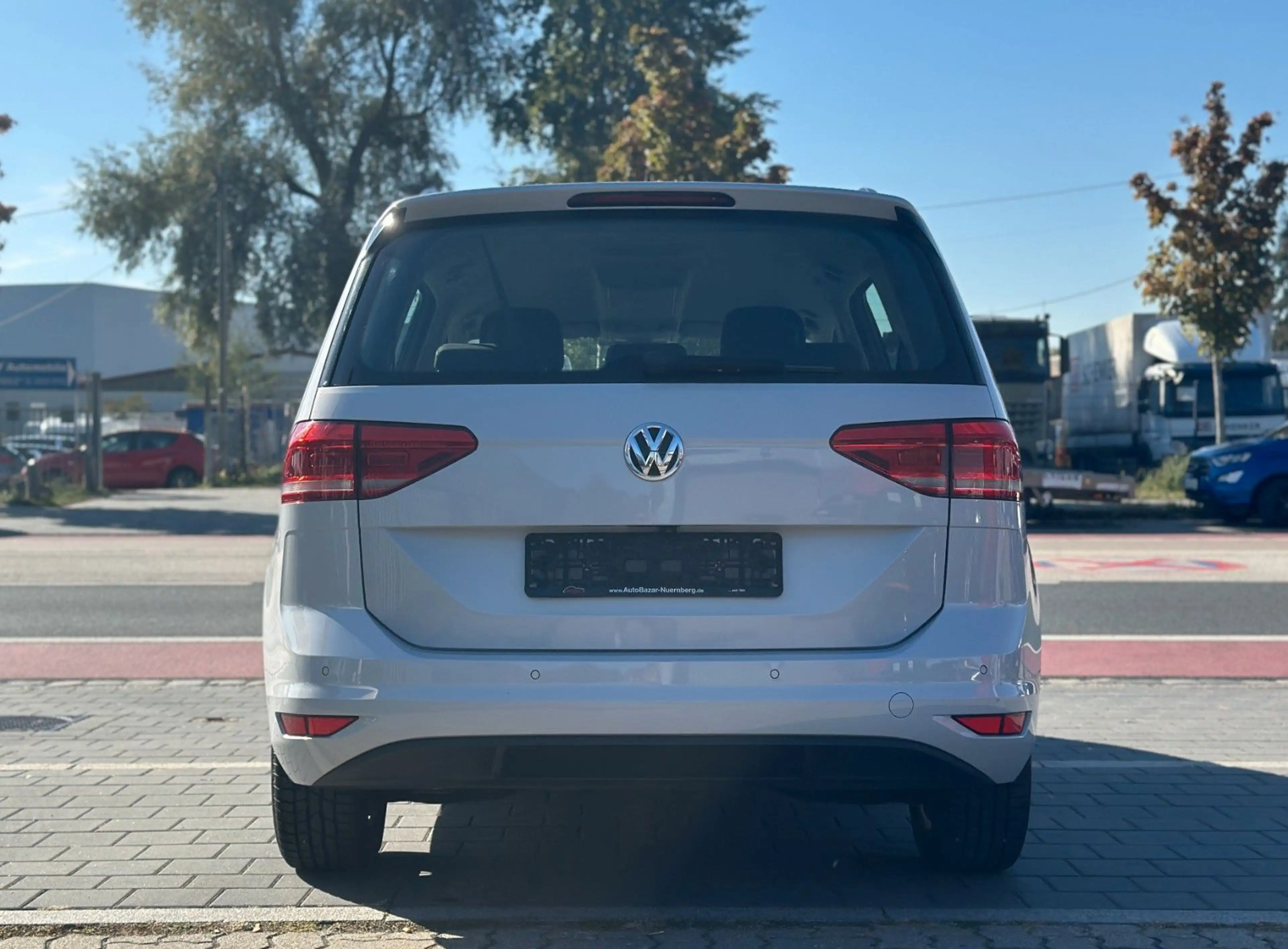 Volkswagen Touran Comfortline / Massage / Standheizung — photo 4